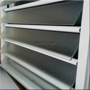 Thủy tinh patterned Louver
