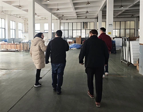 Nhà thầu Canada đến thăm MIGO GLASS để tìm giải pháp cửa sổ và kính xây dựng ...