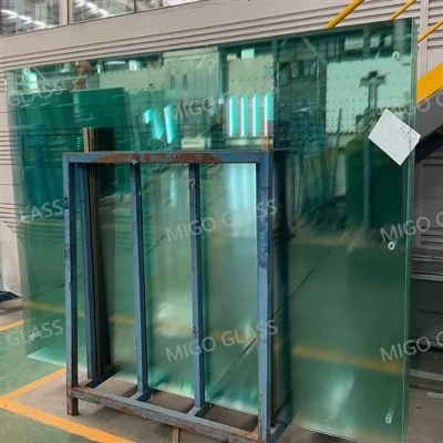 Tấm kính bền cho Padel