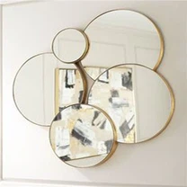 Gương trang trí tường nhà không thường xuyên