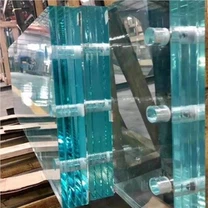 Bức tường rèm bằng kính điểm sườn