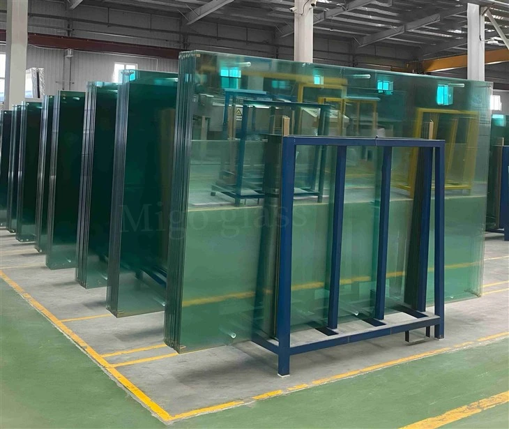 padel court glass panels